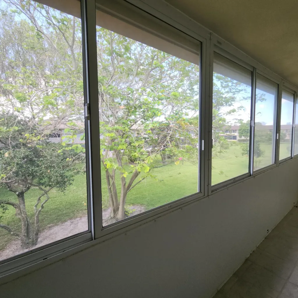 173 Kent J West Palm Beach FL 33417