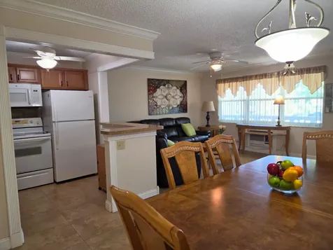 173 Kent J West Palm Beach FL 33417