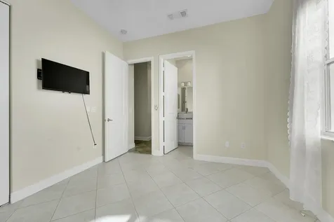 11460 SW Fieldstone Way Port St Lucie FL 34987