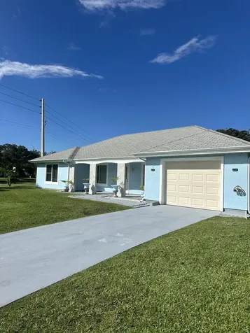 1592 SE Burning Court Port St Lucie FL 34952