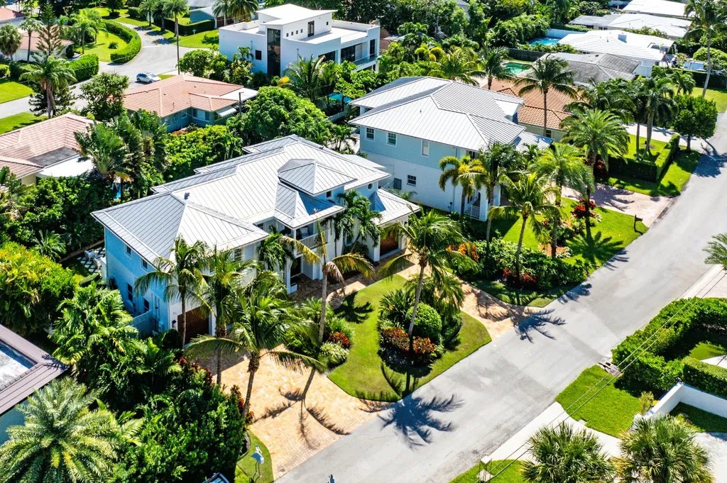 540 NE Spanish Trail Boca Raton FL 33432