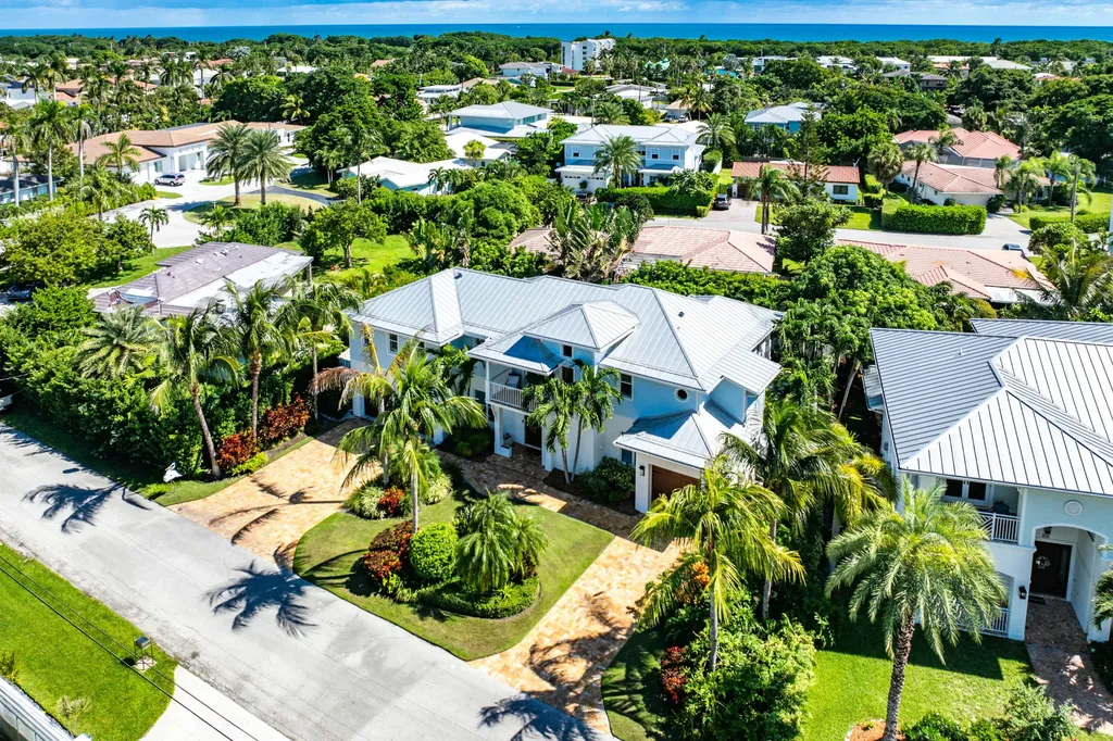 540 NE Spanish Trail Boca Raton FL 33432