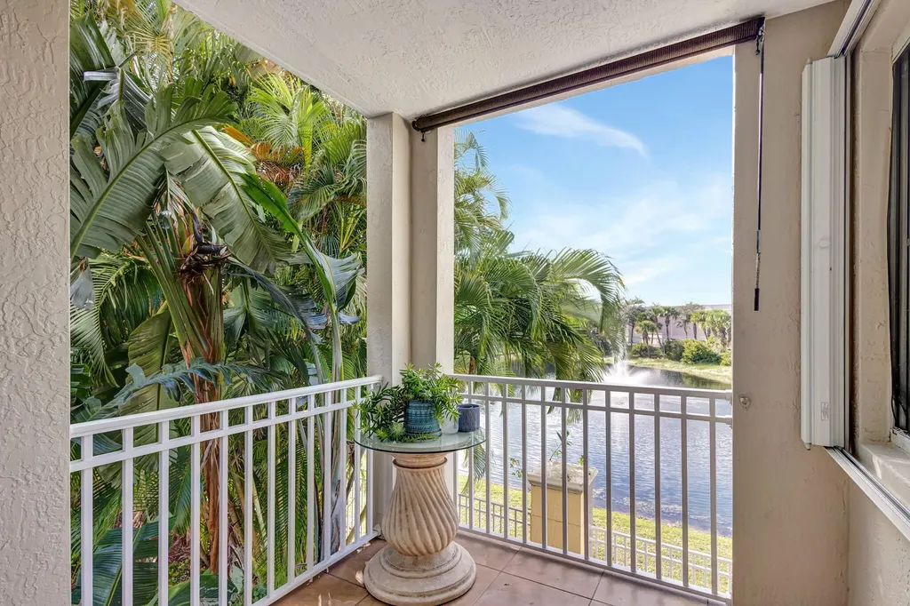 11023 Legacy Lane Palm Beach Gardens FL 33410
