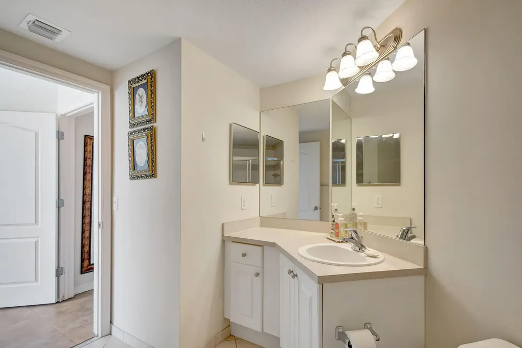 11023 Legacy Lane Palm Beach Gardens FL 33410