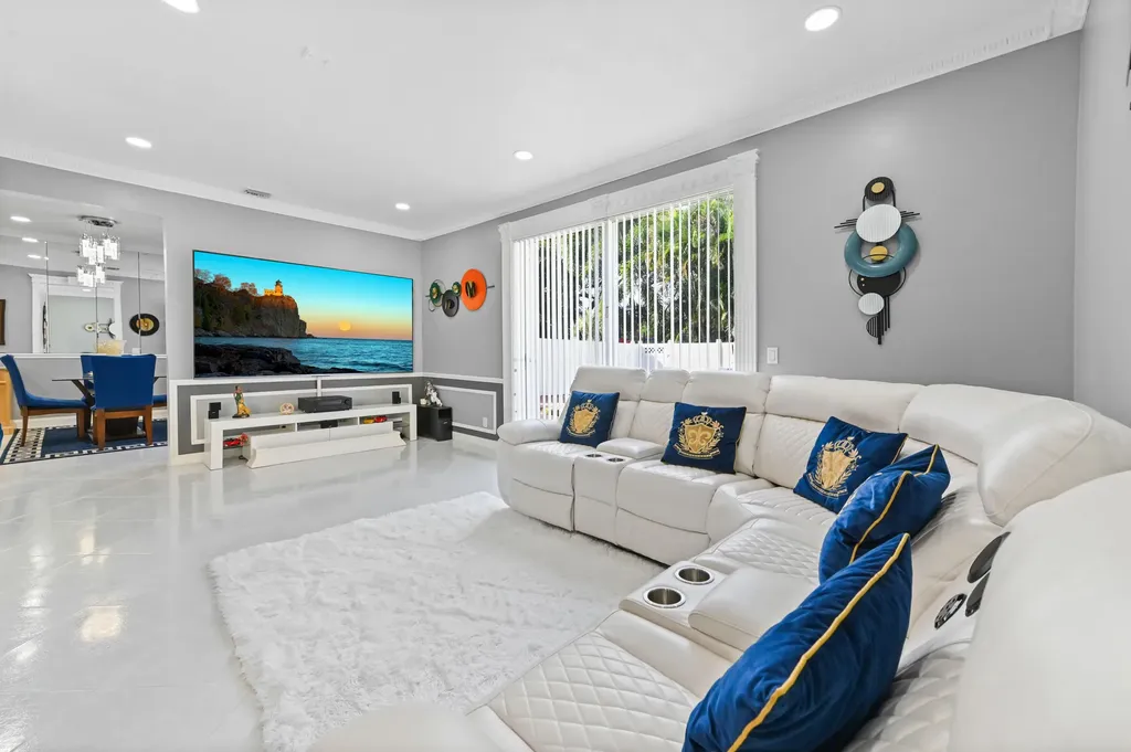 1078 Fairfax Circle W Boynton Beach FL 33436