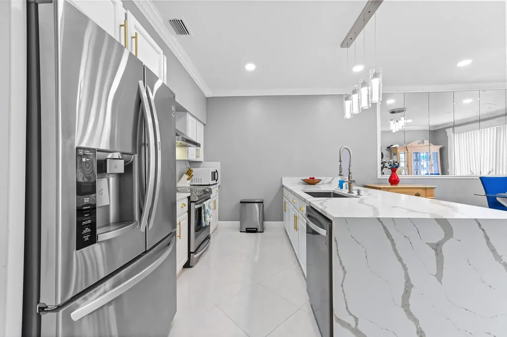 1078 Fairfax Circle W Boynton Beach FL 33436