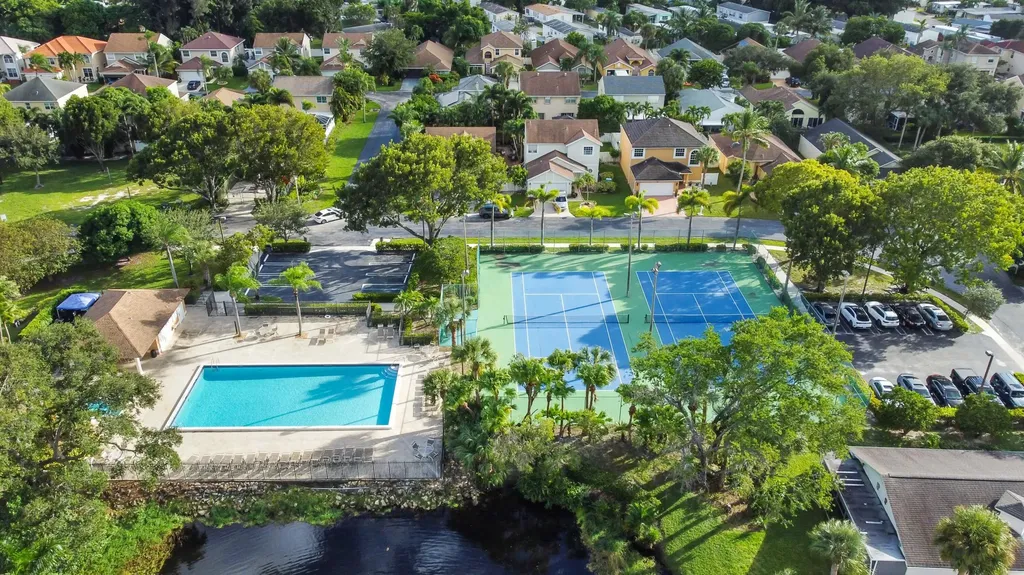1078 Fairfax Circle W Boynton Beach FL 33436