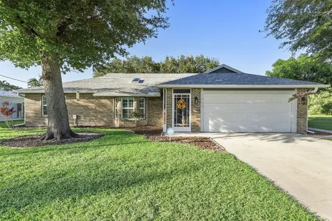 1520 SE Mariana Road Port St Lucie FL 34952