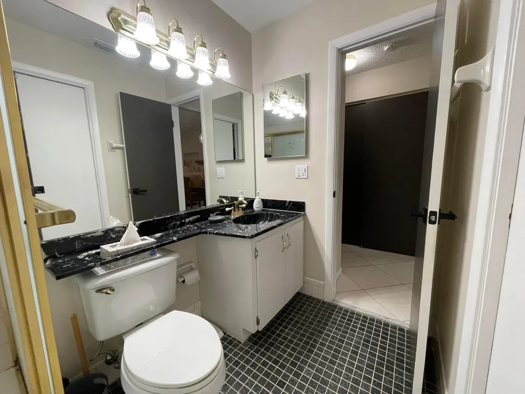 354 SW 28th Avenue Delray Beach FL 33445
