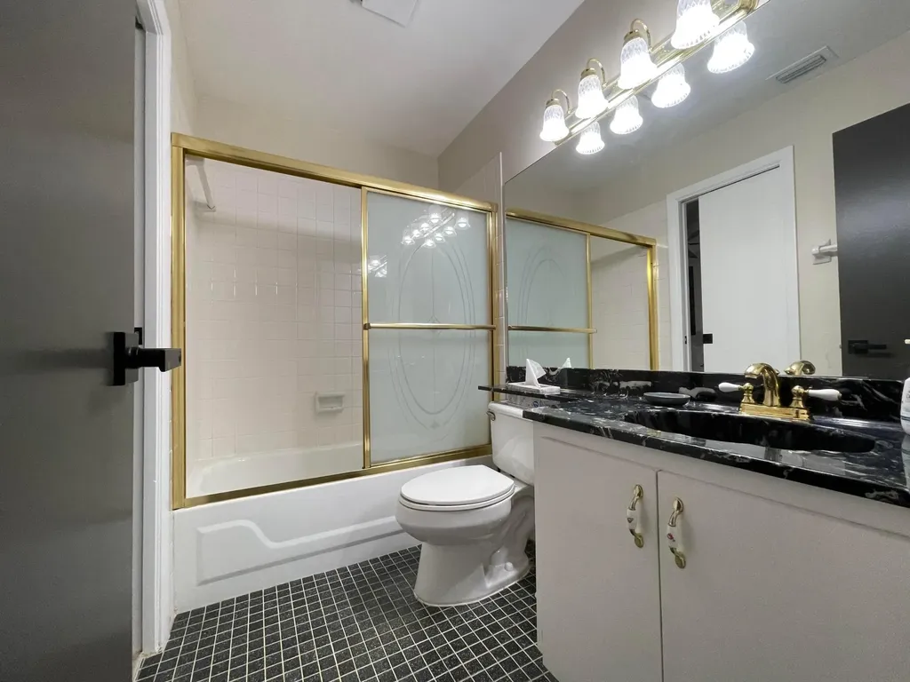 354 SW 28th Avenue Delray Beach FL 33445
