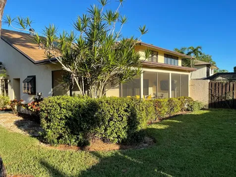 354 SW 28th Avenue Delray Beach FL 33445
