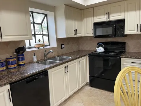 354 SW 28th Avenue Delray Beach FL 33445