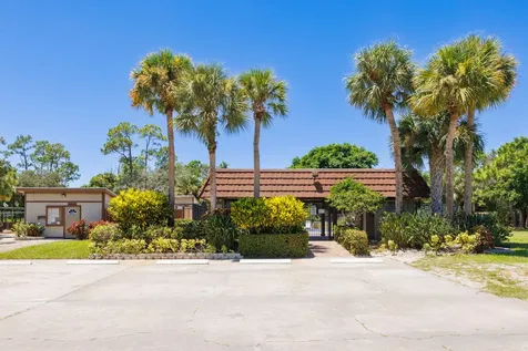 5996 SE Riverboat Drive Stuart FL 34997
