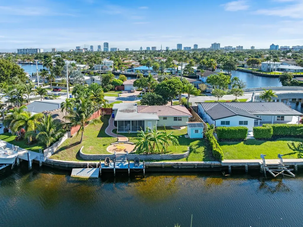 1001 SE 5 Avenue Pompano Beach FL 33060
