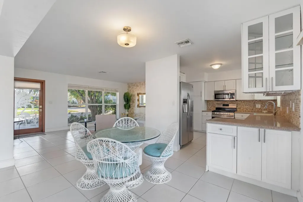 1001 SE 5 Avenue Pompano Beach FL 33060