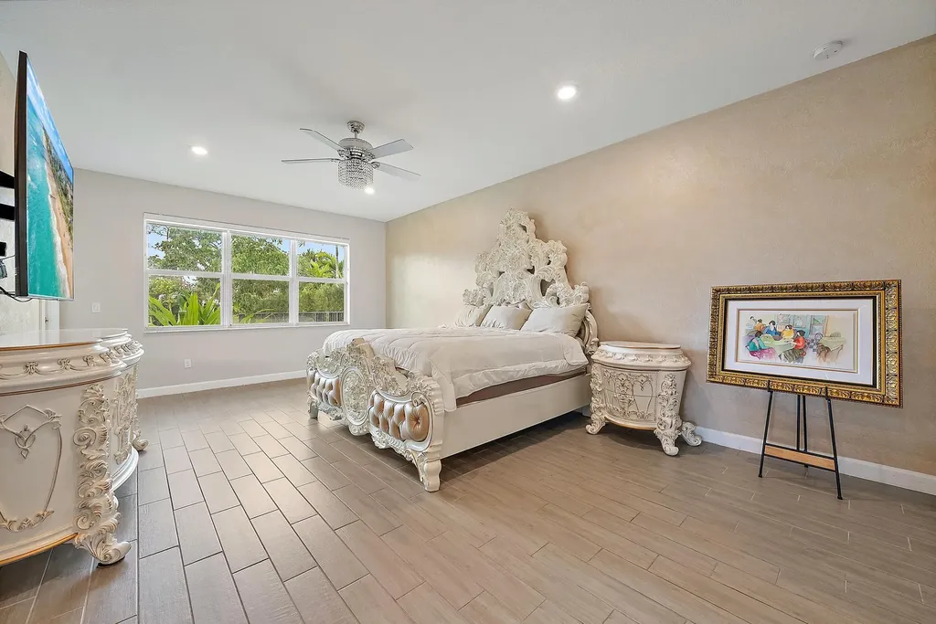 10616 Starling Way West Palm Beach FL 33412