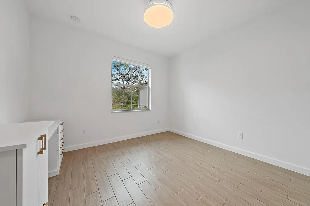 10616 Starling Way West Palm Beach FL 33412
