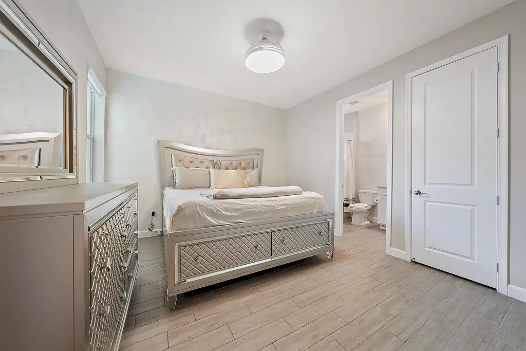 10616 Starling Way West Palm Beach FL 33412