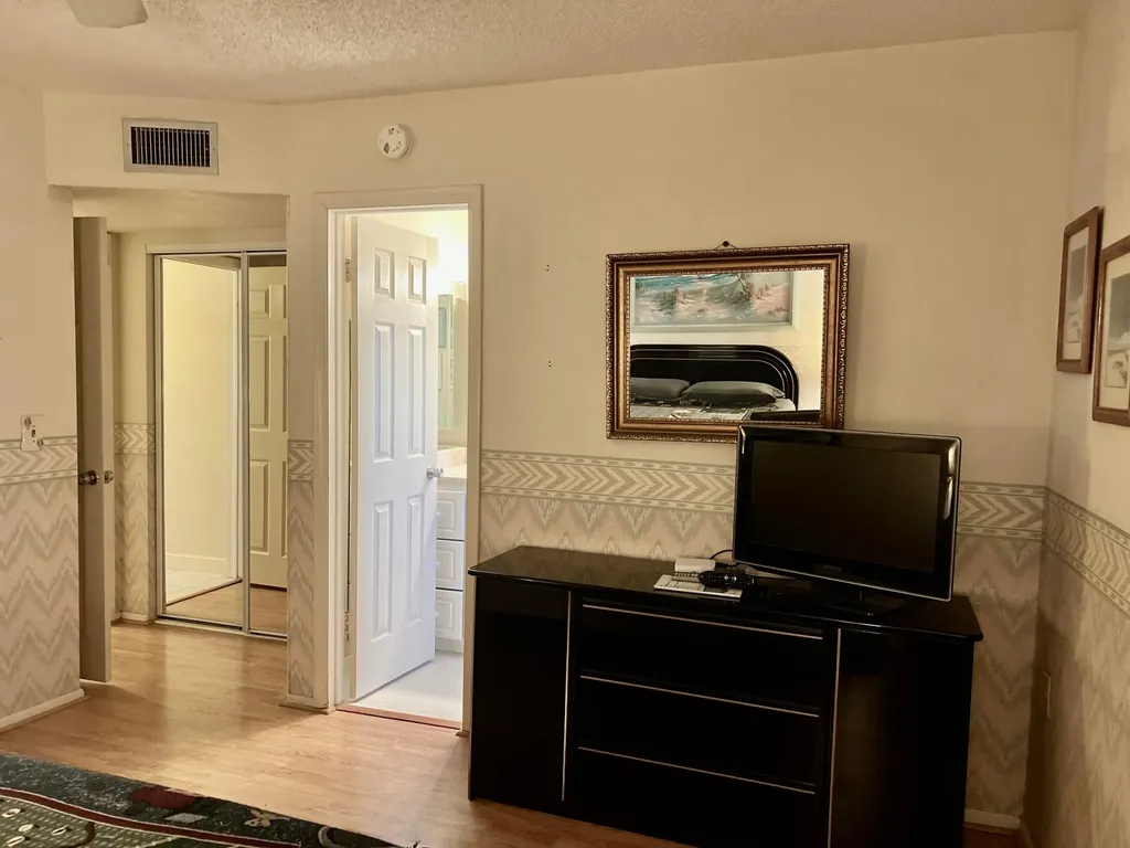 2161 NE 1st Court Boynton Beach FL 33435