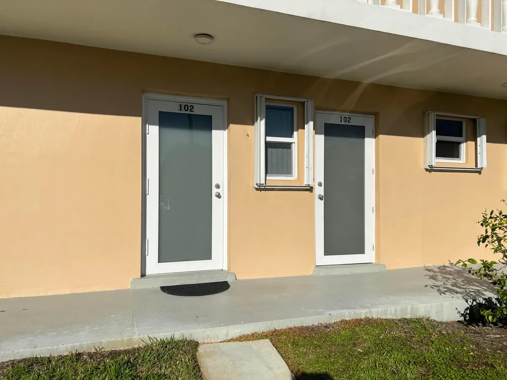 2161 NE 1st Court Boynton Beach FL 33435