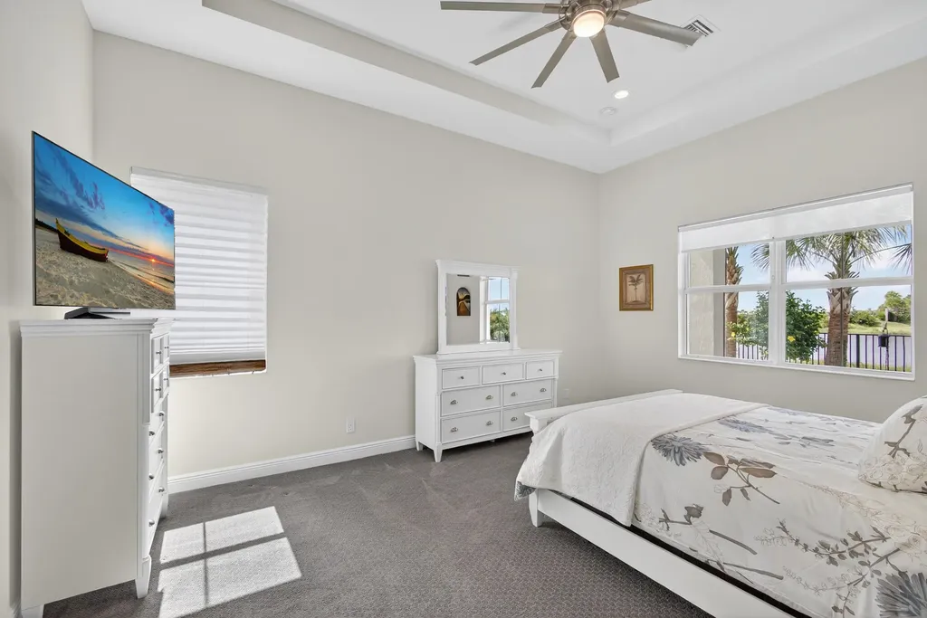 10033 Regency Way Palm Beach Gardens FL 33412