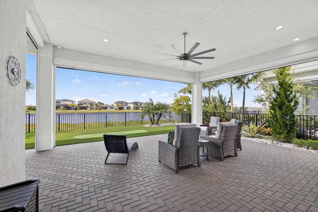 10033 Regency Way Palm Beach Gardens FL 33412