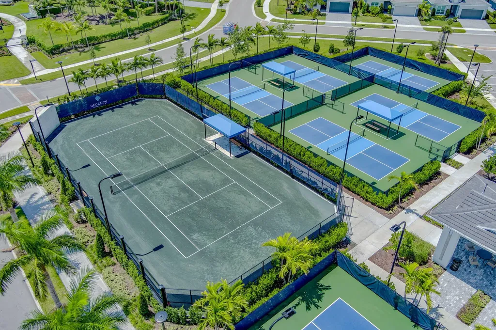 10033 Regency Way Palm Beach Gardens FL 33412