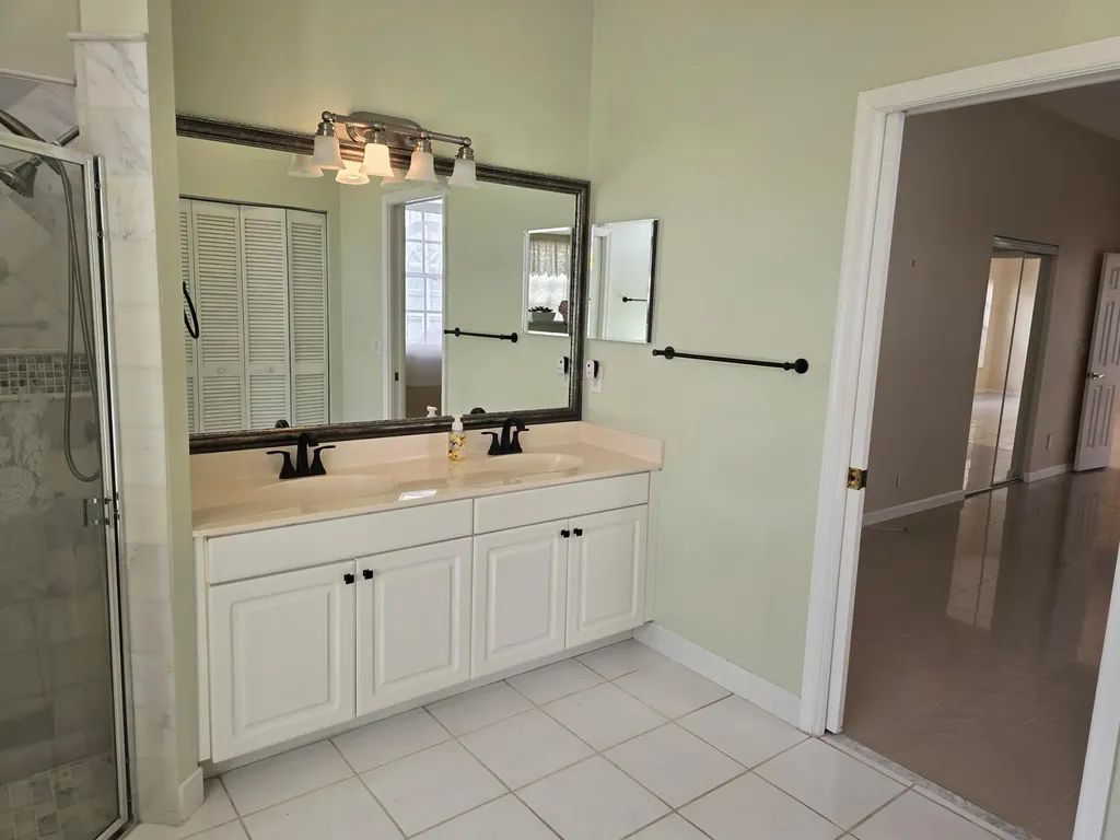 6179 Bear Creek Court Lake Worth FL 33467
