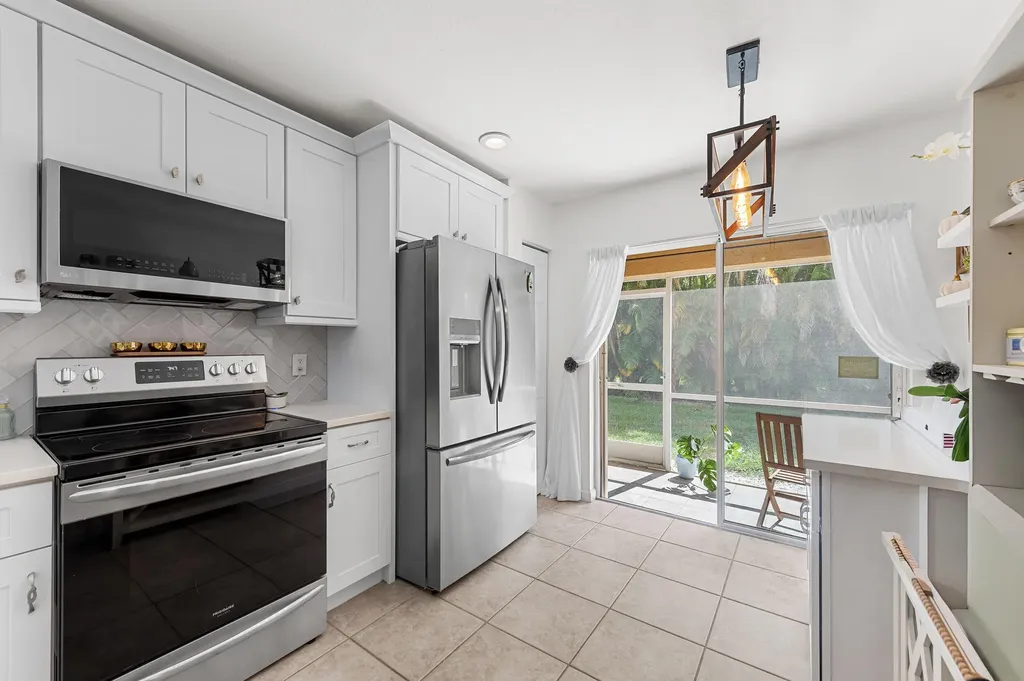 6148 Eaton Street West Palm Beach FL 33411
