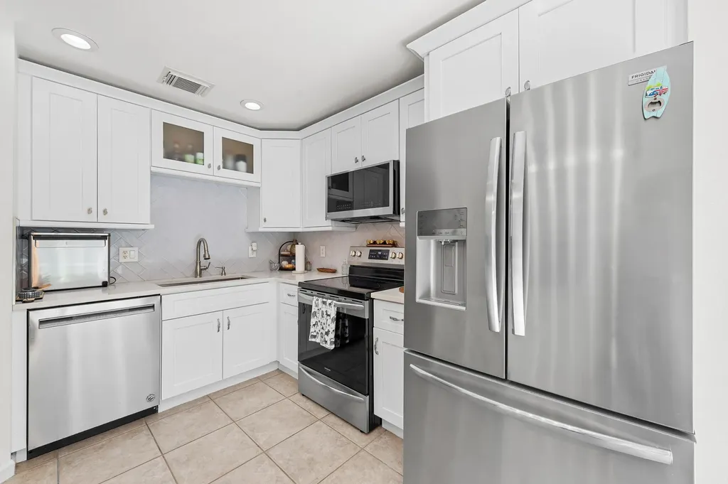 6148 Eaton Street West Palm Beach FL 33411
