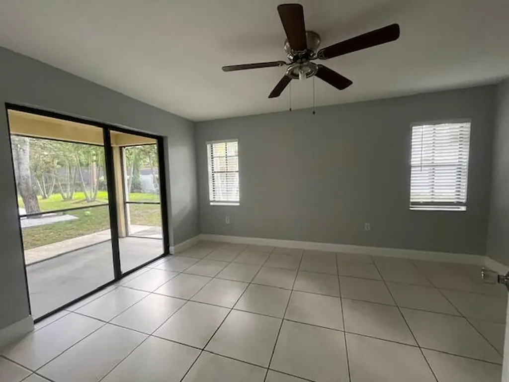 690 Via Toscana Wellington FL 33414