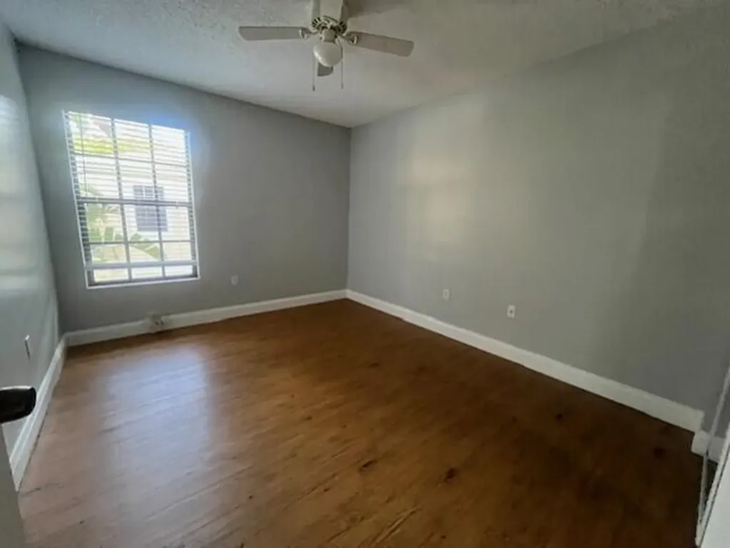 690 Via Toscana Wellington FL 33414