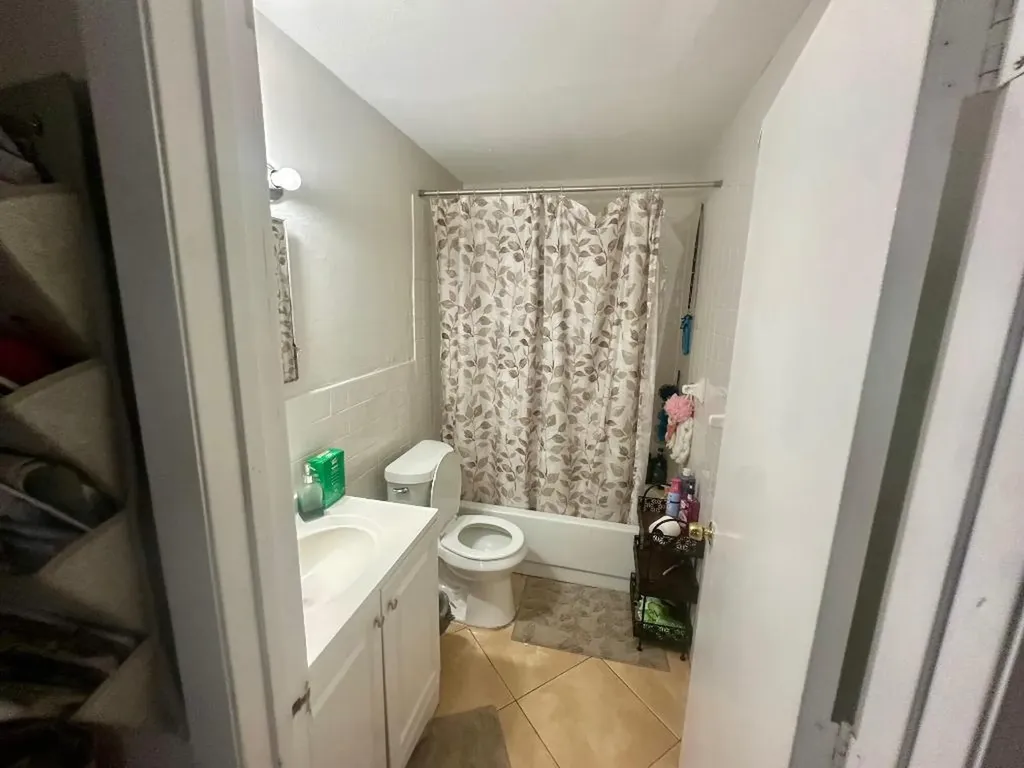 2930 NE 10 Terrace Pompano Beach FL 33064