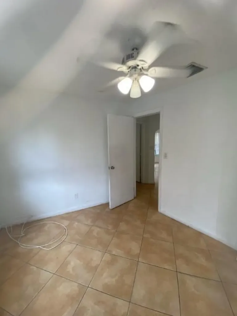 2930 NE 10 Terrace Pompano Beach FL 33064
