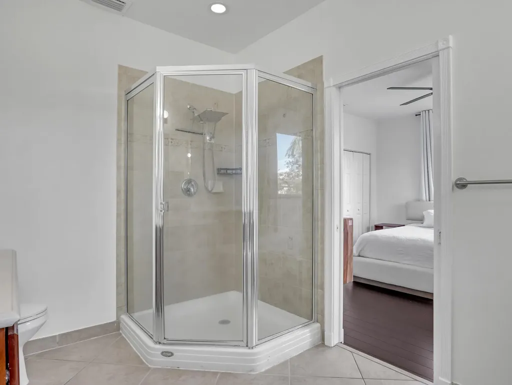2850 S Oasis Drive Boynton Beach FL 33426