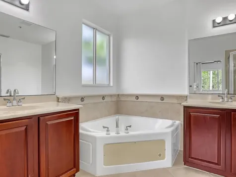 2850 S Oasis Drive Boynton Beach FL 33426