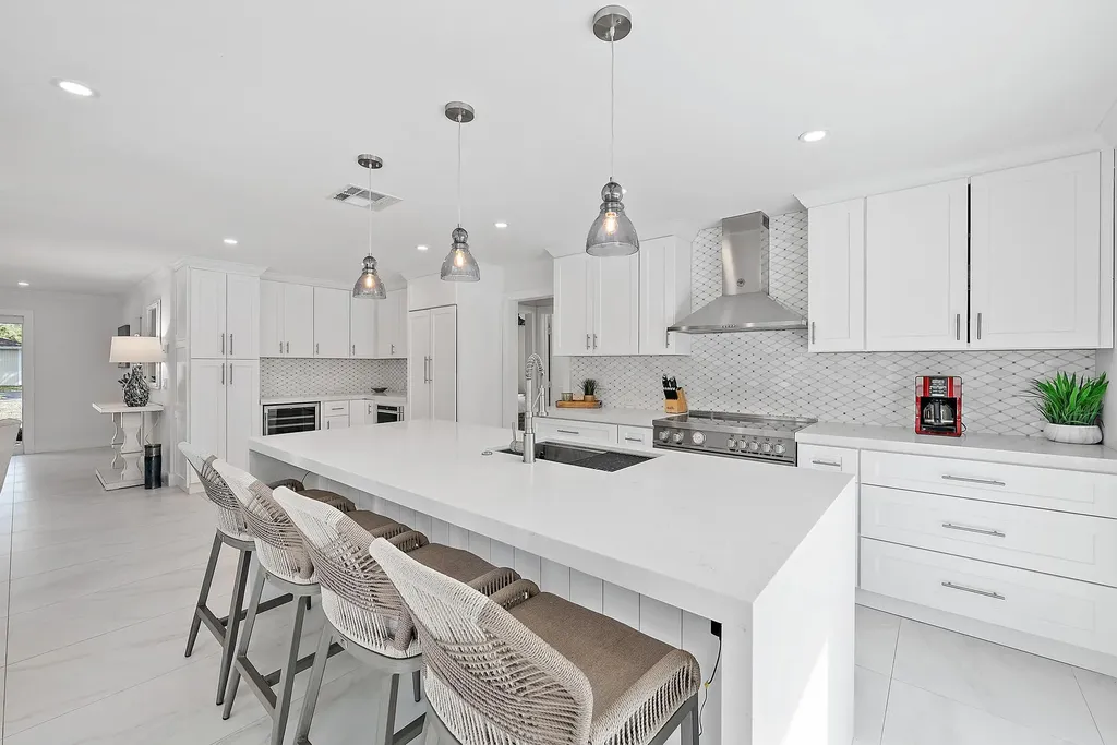 9524 SE Cove Point Street Jupiter FL 33469