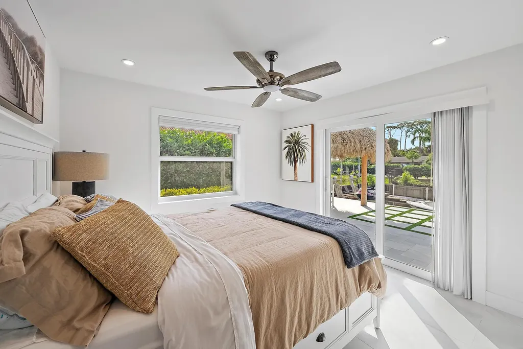 9524 SE Cove Point Street Jupiter FL 33469