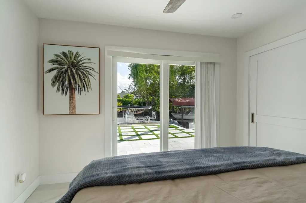 9524 SE Cove Point Street Jupiter FL 33469