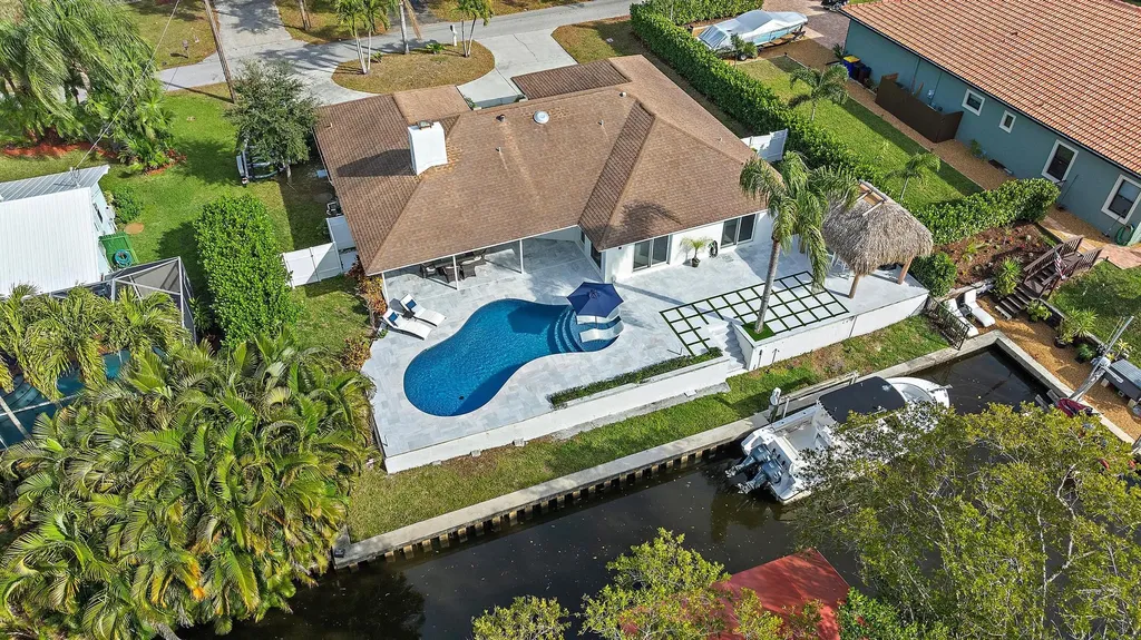 9524 SE Cove Point Street Jupiter FL 33469