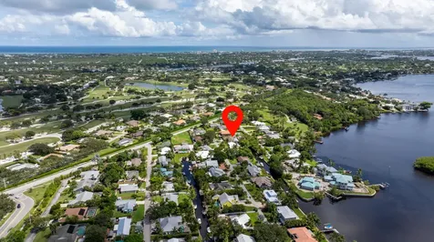 9524 SE Cove Point Street Jupiter FL 33469