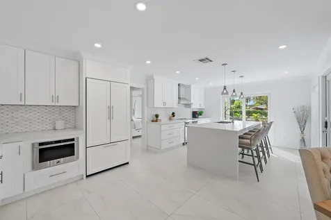 9524 SE Cove Point Street Jupiter FL 33469