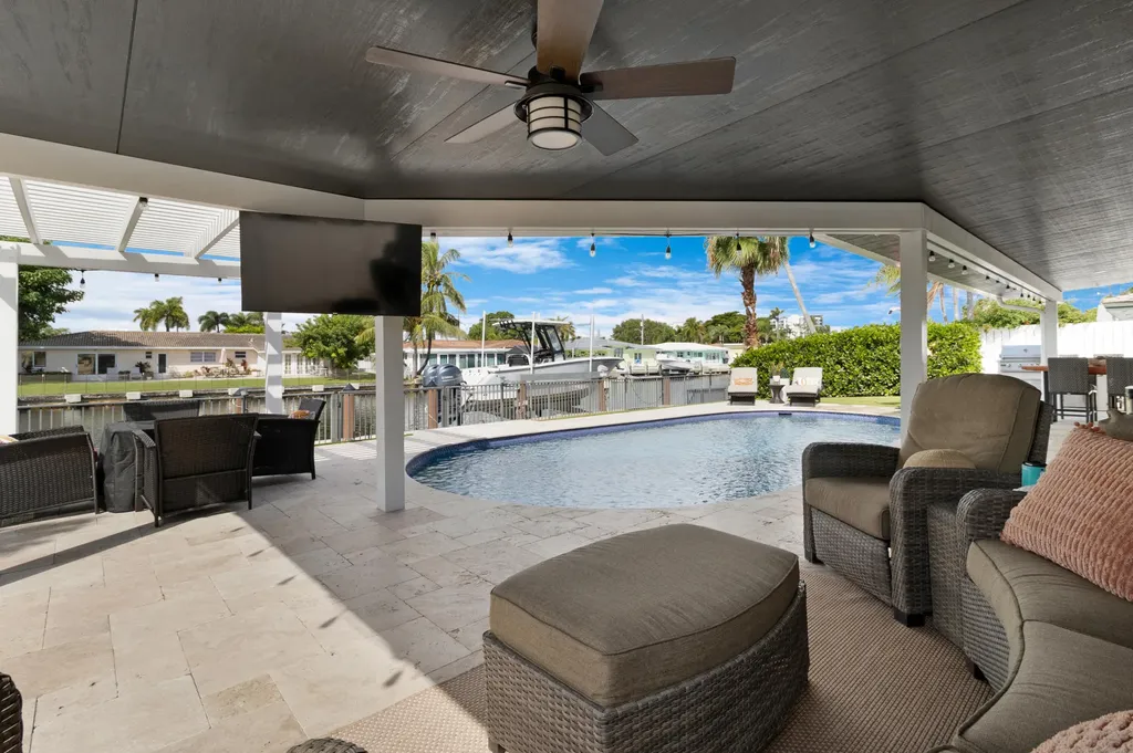 291 SE 5th Avenue Pompano Beach FL 33060
