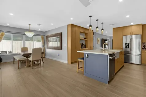 291 SE 5th Avenue Pompano Beach FL 33060