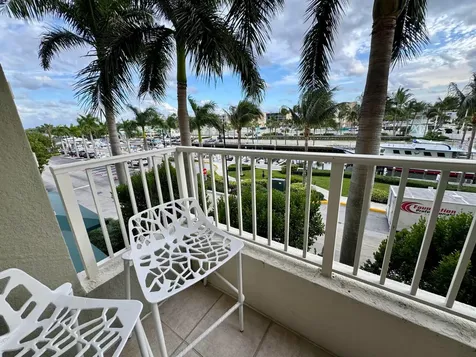 625 Casa Loma Boulevard Boynton Beach FL 33435