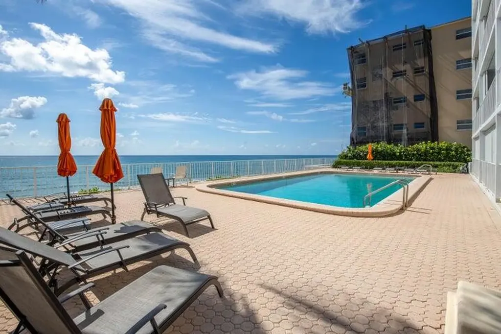 4200 S Ocean Boulevard South Palm Beach FL 33480