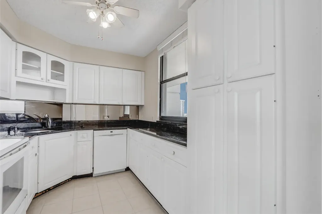 132 Lakeshore Drive North Palm Beach FL 33408