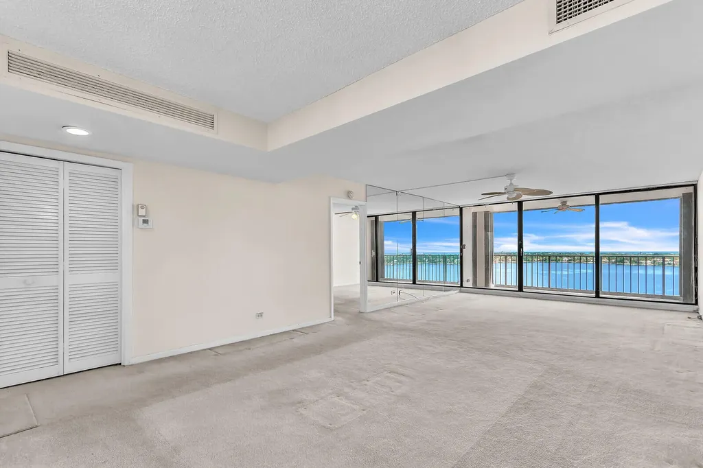 132 Lakeshore Drive North Palm Beach FL 33408
