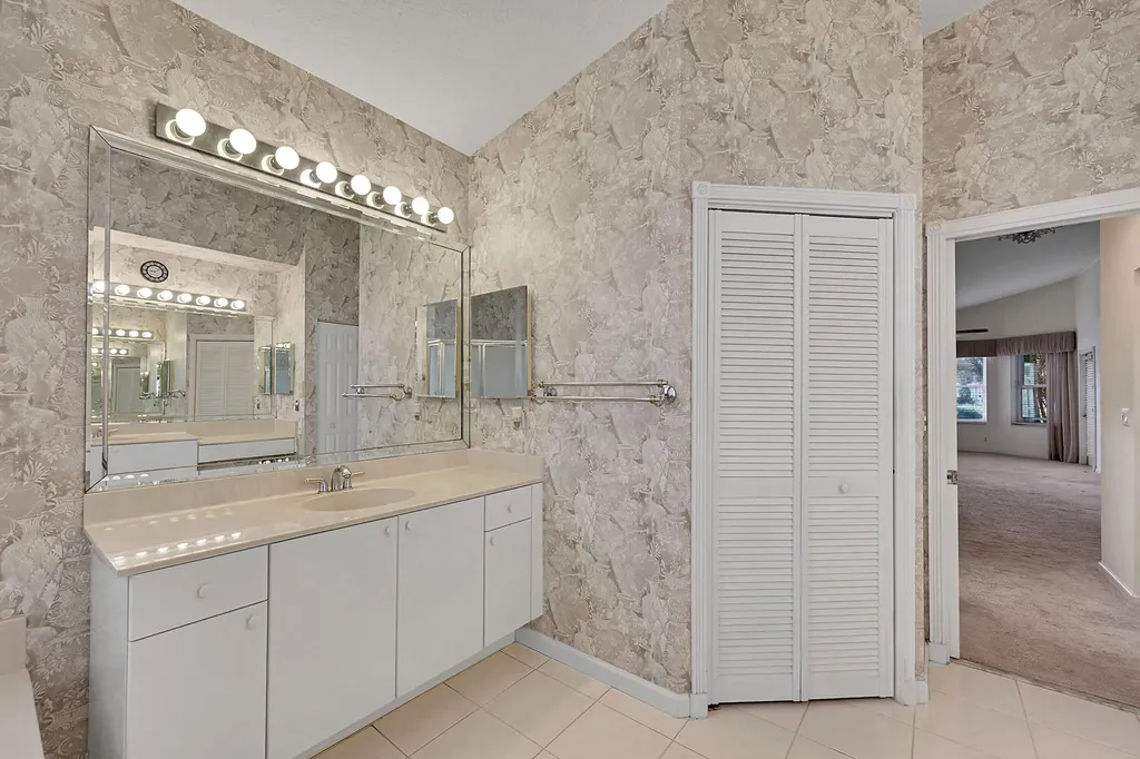 10382 Utopia Circle E Boynton Beach FL 33437