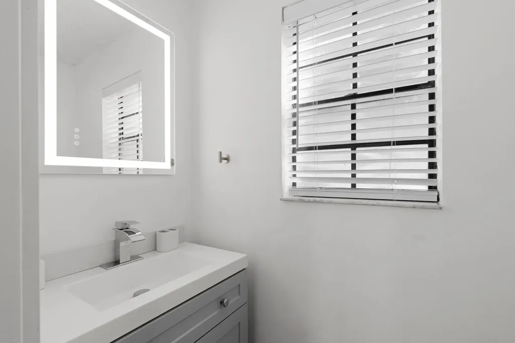 5285 Sunrise Boulevard Delray Beach FL 33484